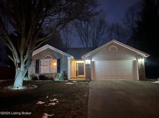4615 Pulaski Ct, Worthington Hills, KY 40245