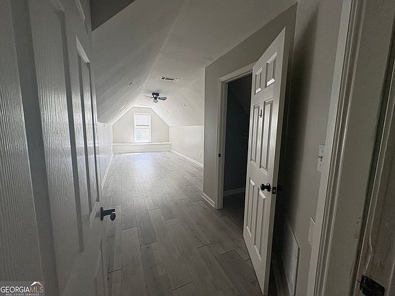 4th image of 20 Cascade Ct