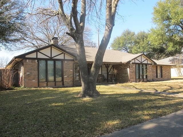 1st image of 1321 Thunderbrook Dr