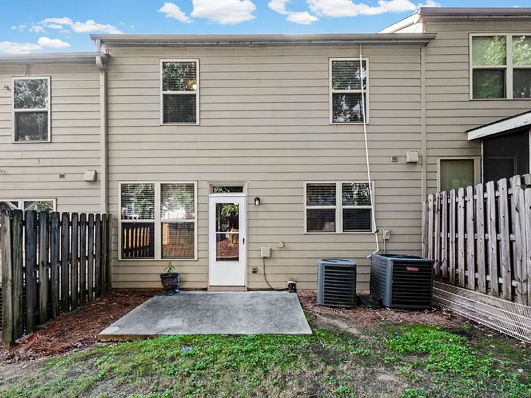 6222 Story Cir — Photo 36