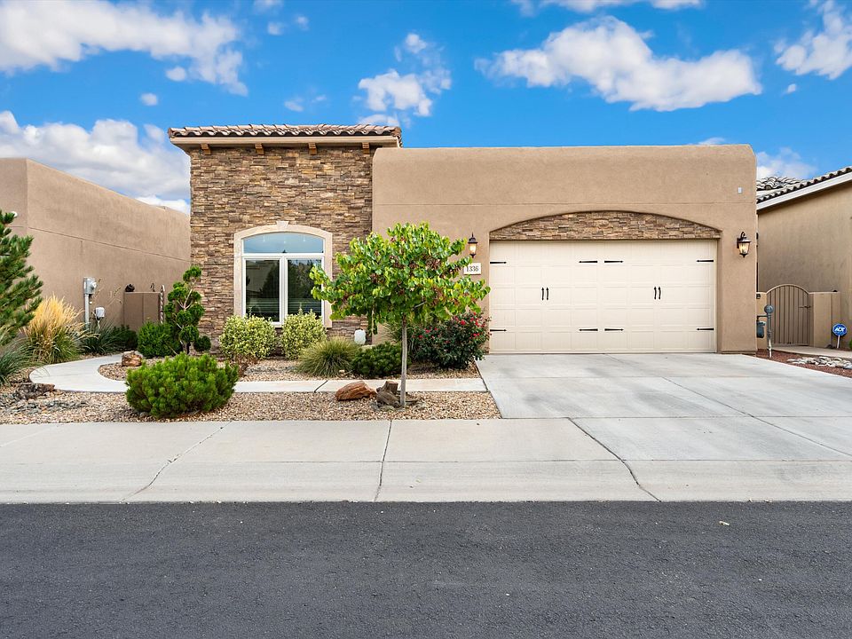 1st image of 1336 Valle Ln NW