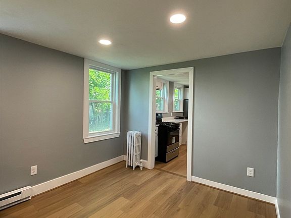 4th image of 46 Main St #1-R