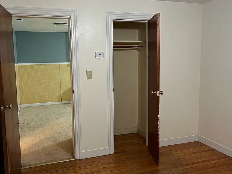 11 Bowles Ave #7 — Photo 2