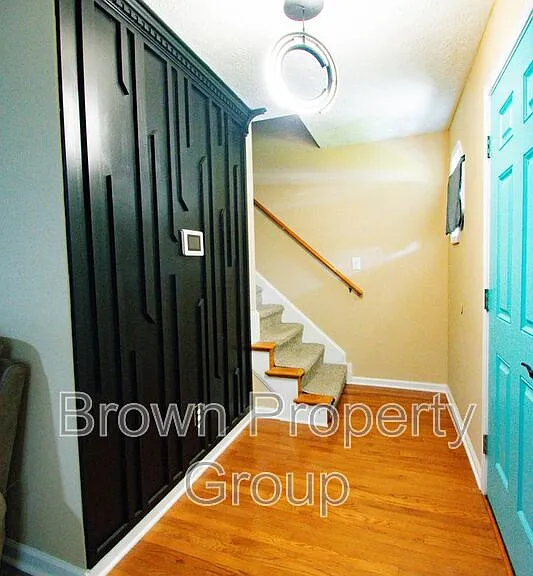 3006 Burton Dr — Photo 6