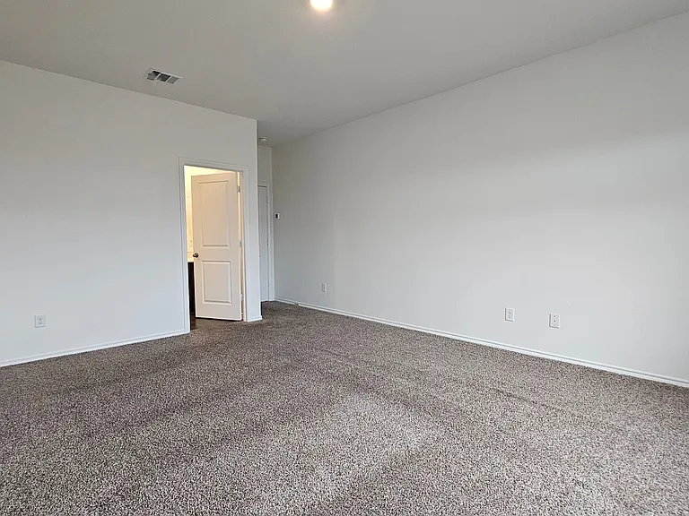 813 Fueller Dr — Photo 22