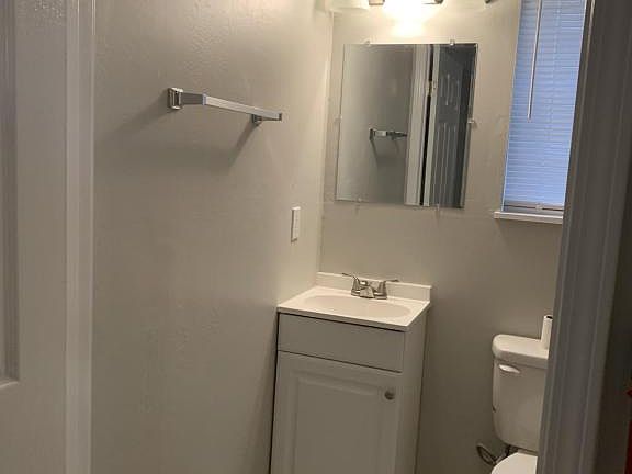 4th image of 2115 Pasco St APT A