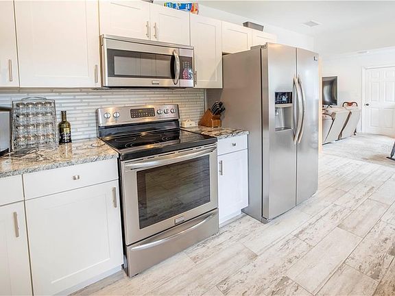 5th image of 2140 Coronada Way S