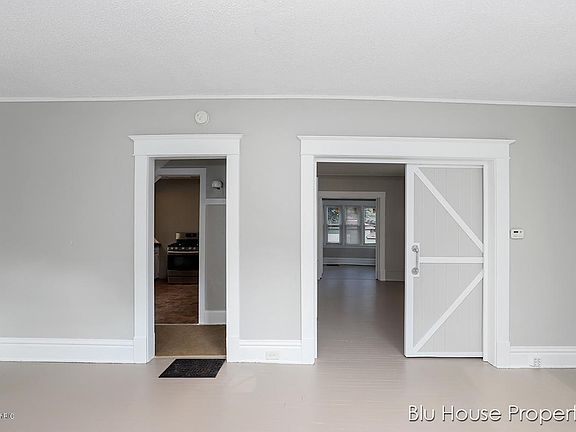4th image of 259 Fuller Ave SE