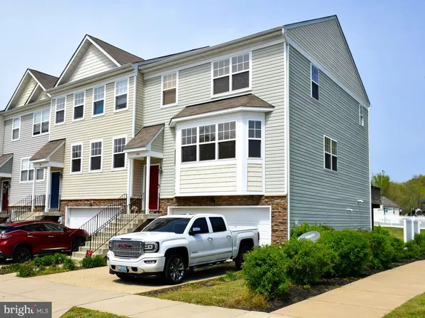 390 English Oak Ln, Prince Frederick, MD 20678