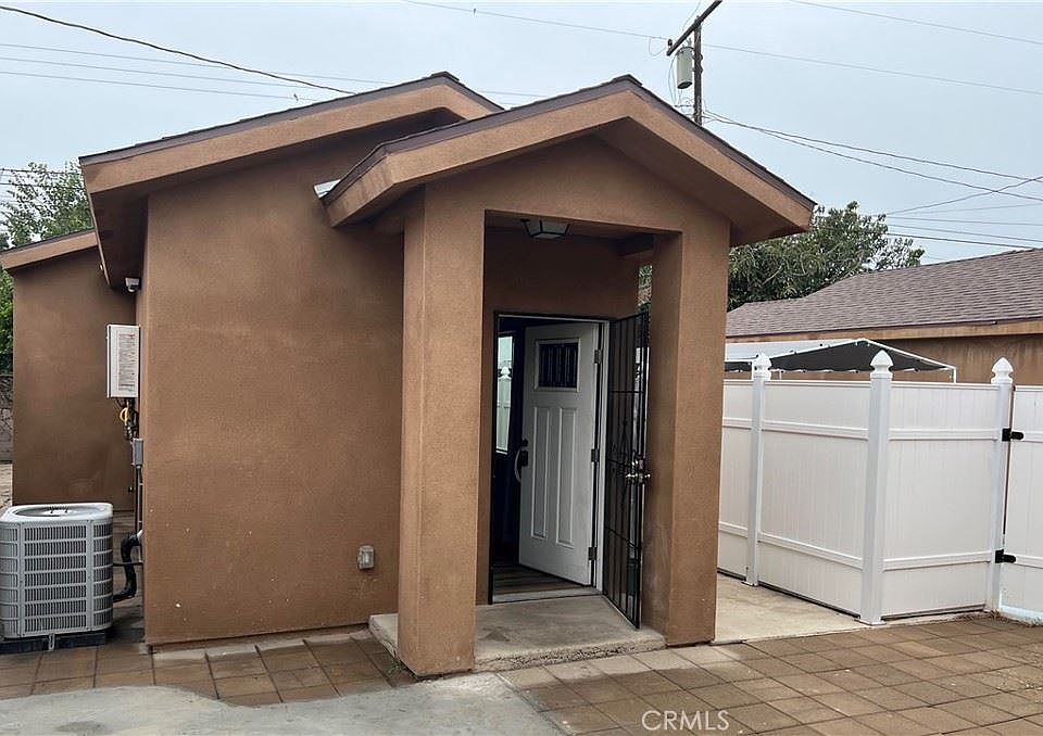1st image of 9018 Rosehedge Dr #1/2