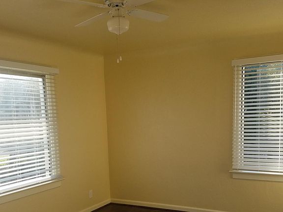 3rd image of 1307 Park Ave APT D