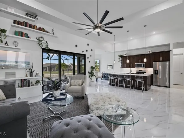 3310 SW 11th Place Cpe, Coral, FL 33914