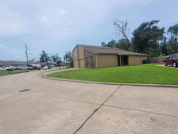 3rd image of 152 Summerwood Dr