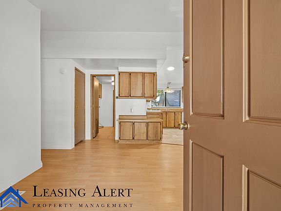 4th image of 40108 San Francisquito Canyon Rd