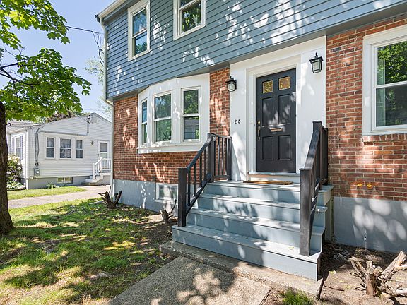 2nd image of 25 Paragon Rd #1