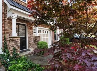 5523 Glenridge Park, Sandy Springs, GA 30342