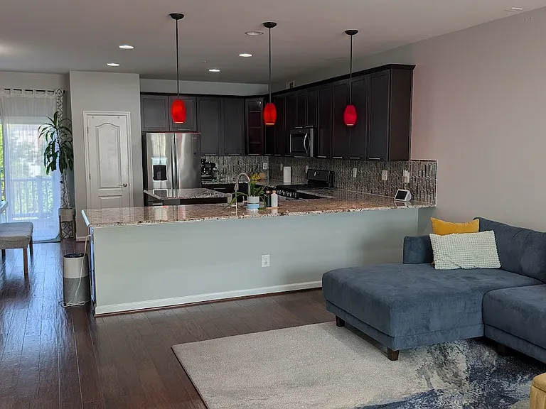 7821 Taggart Ct — Photo 6