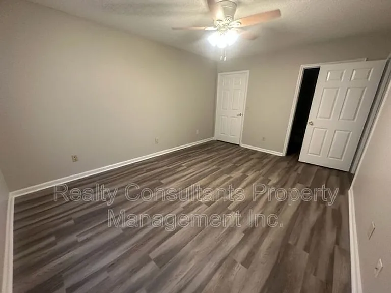 800C Folly Ct — Photo 24