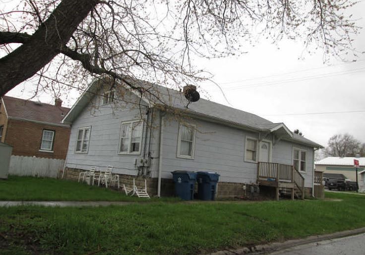 2nd image of 3125 Chicago Rd