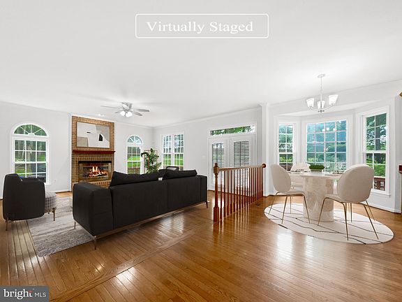 2nd image of 3935 Spirea Ct