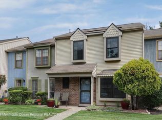 42 Tynemouth Ct, Robbinsville, NJ 08691