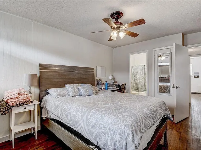 2200 San Gabriel St #303 — Photo 9