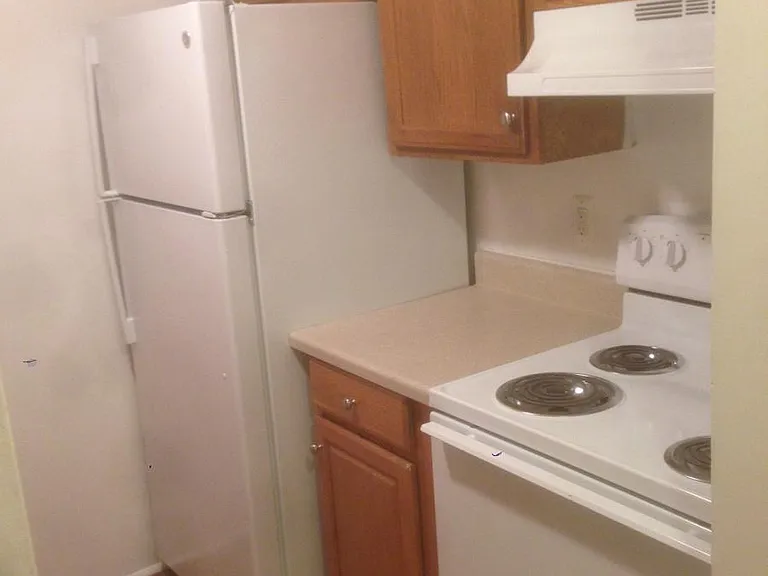 275 Hudson Ave #GARDEN — Photo 5