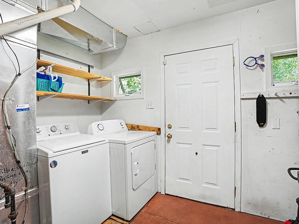 28th image of 126 48th St