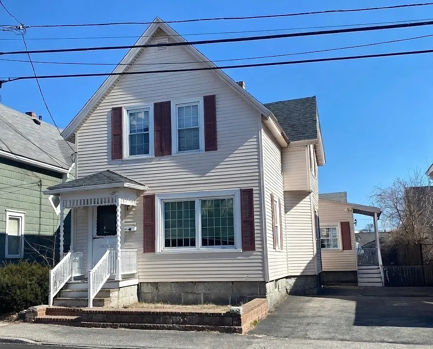 211 Mount Hope St