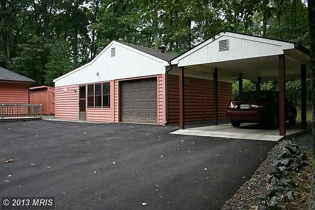 425 Ashlawn Dr