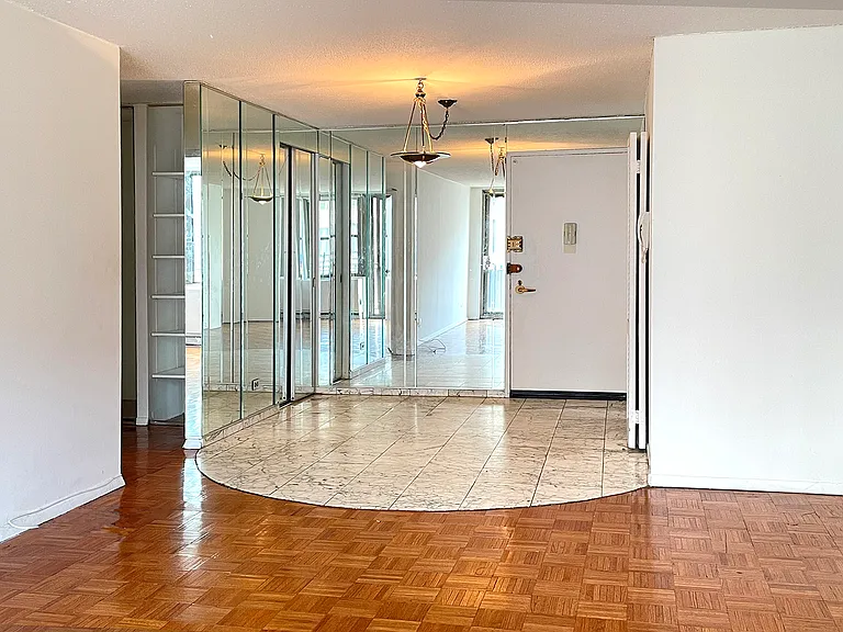 301 E 79th St #16P — Photo 3