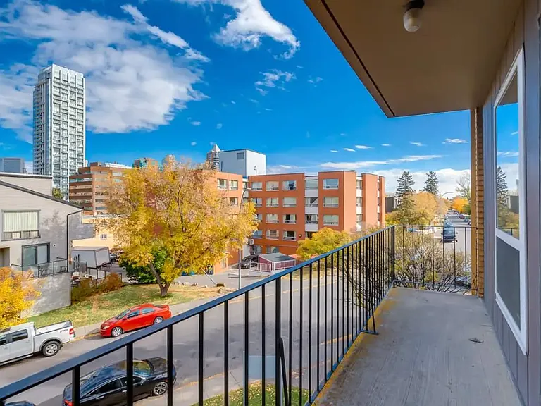 1015 Cameron Ave SW — Photo 44