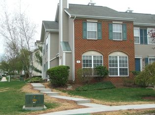 90 Columbus Dr, Franklin Park, NJ 08823