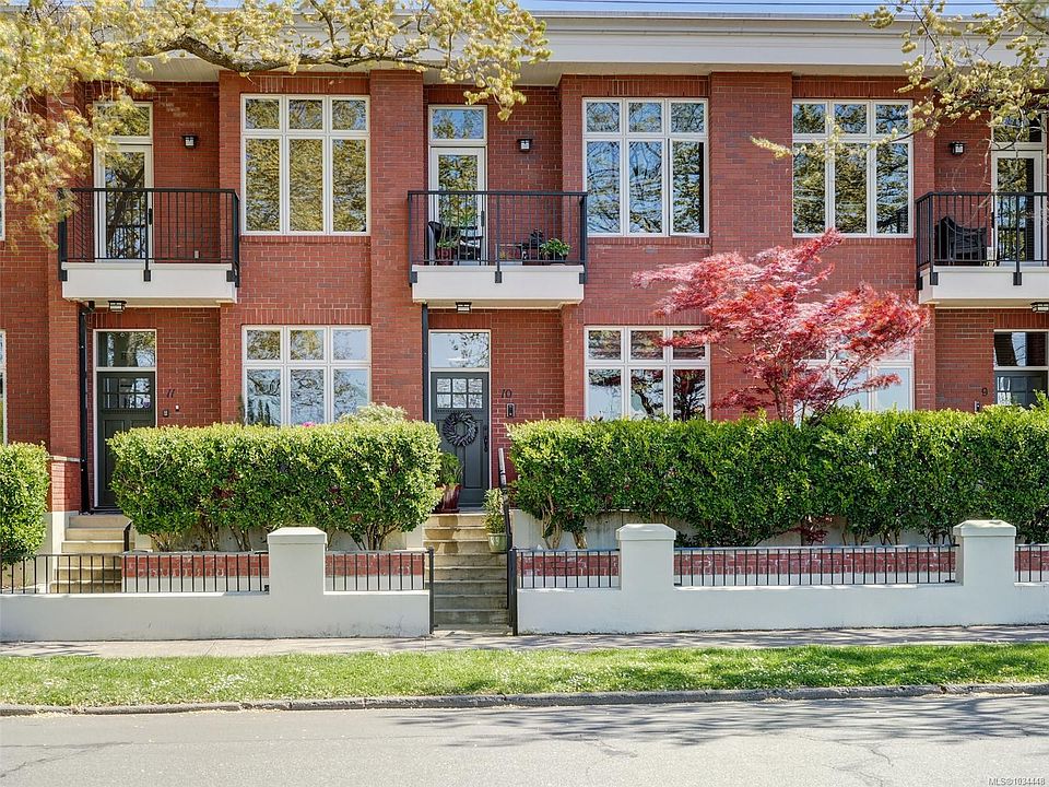1st image of 50 Dallas Rd #10