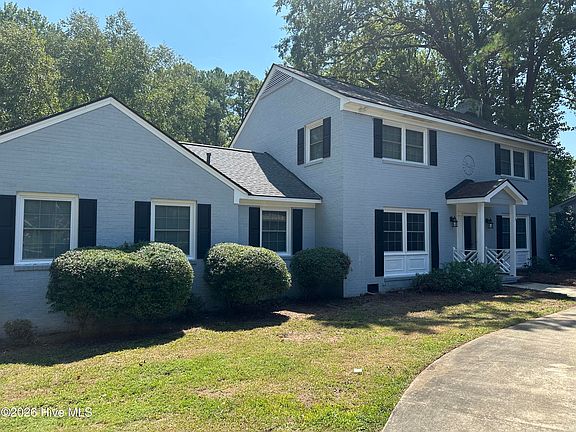 2nd image of 1011 Parkside Drive NW