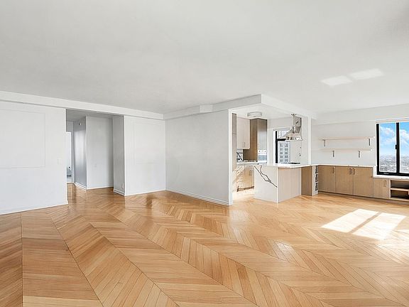 4th image of 400 E 70th St APT 3005