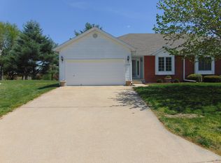 1041 Hogan Pl, Clinton, MO 64735