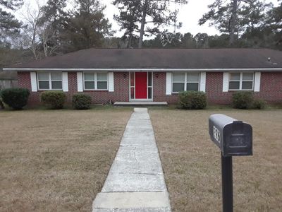 296 Woodland Hills Dr, Ozark, AL, 36360
