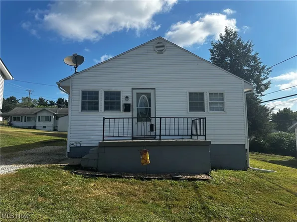 103 Elm St, Powhatan Point, OH 43942