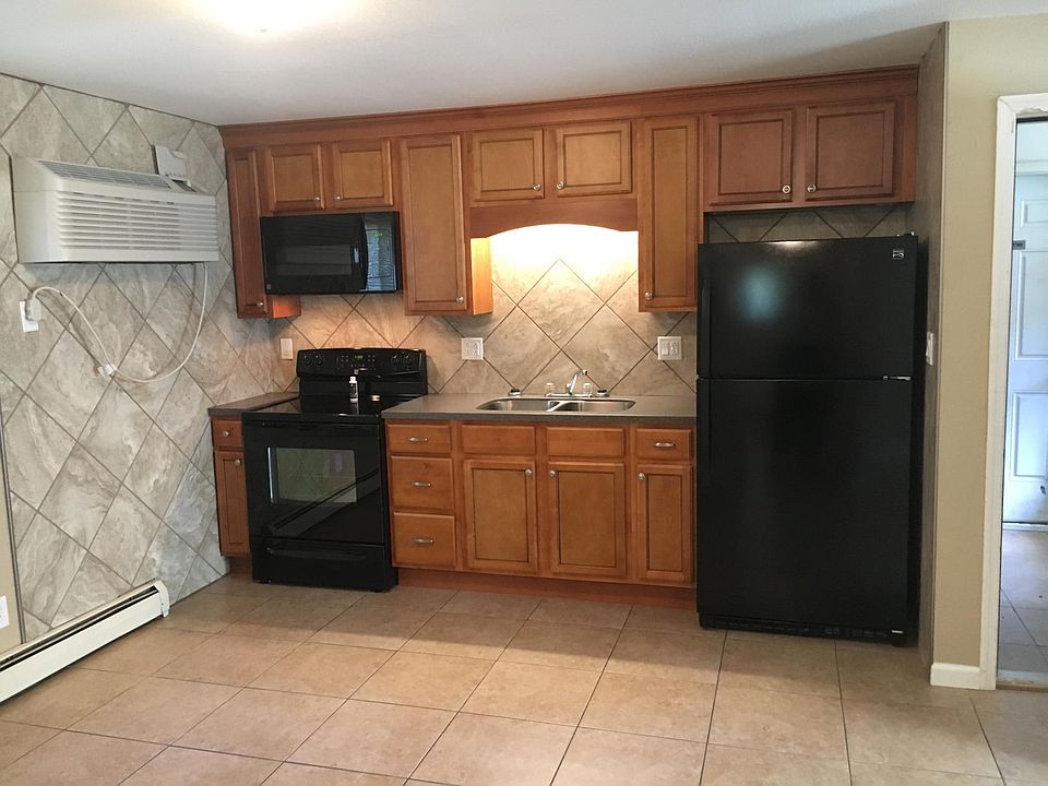 1st image of 418 Themis St