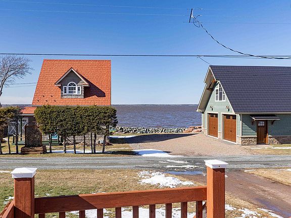 3rd image of 110 Jackson Point Rd