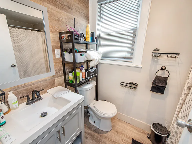 40 Olive St #1 — Photo 15