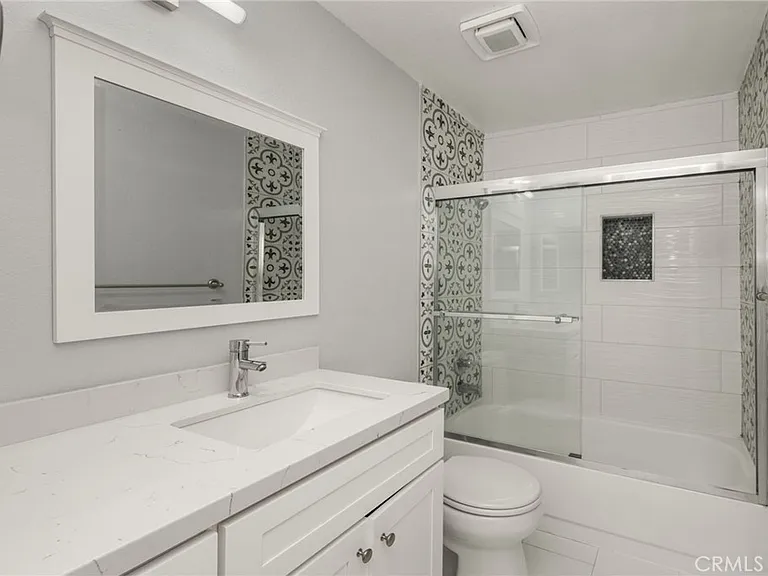 310 Lake St #301 — Photo 21
