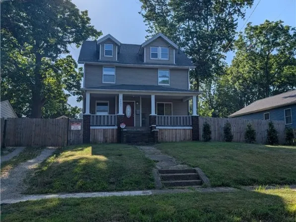 2031 Germaine St, Cuyahoga Falls, OH 44221