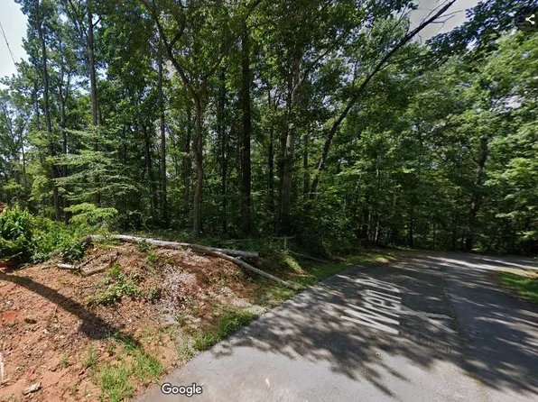 529 Wren Dr, Westminster, SC 29693