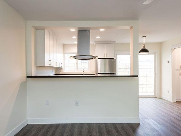 3rd image of 1038 Turquoise St APT 3