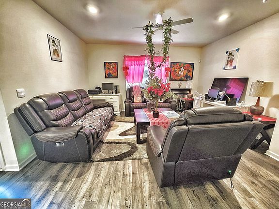 5th image of 134 Oakchase Park Ln