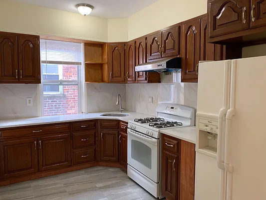 Rented by House Key Realty LLC | media 20