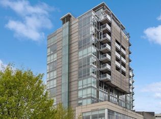 221 E College St APT 1201, Iowa City, IA 52240
