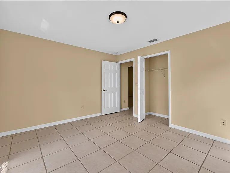 37 Pine Hill Ln #B — Photo 7